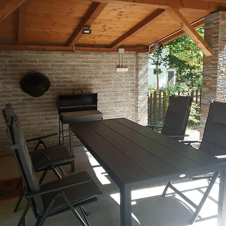 度假居 Szitakoeto Vendeghaz