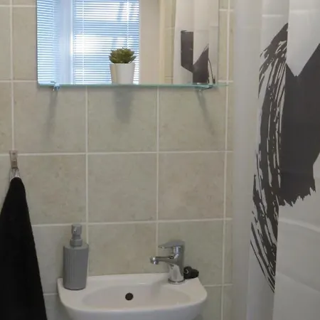 Szitakoeto Vendeghaz * Martely